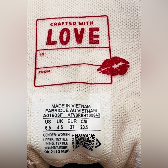 Converse Embroidered Hearts Cherry Blossom Limited Edition 6.5 - Picture 7 of 8